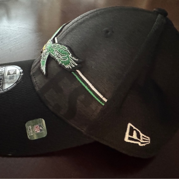 New Era Black Cap Philadelphia Eagles Design - Picture 2 of 6